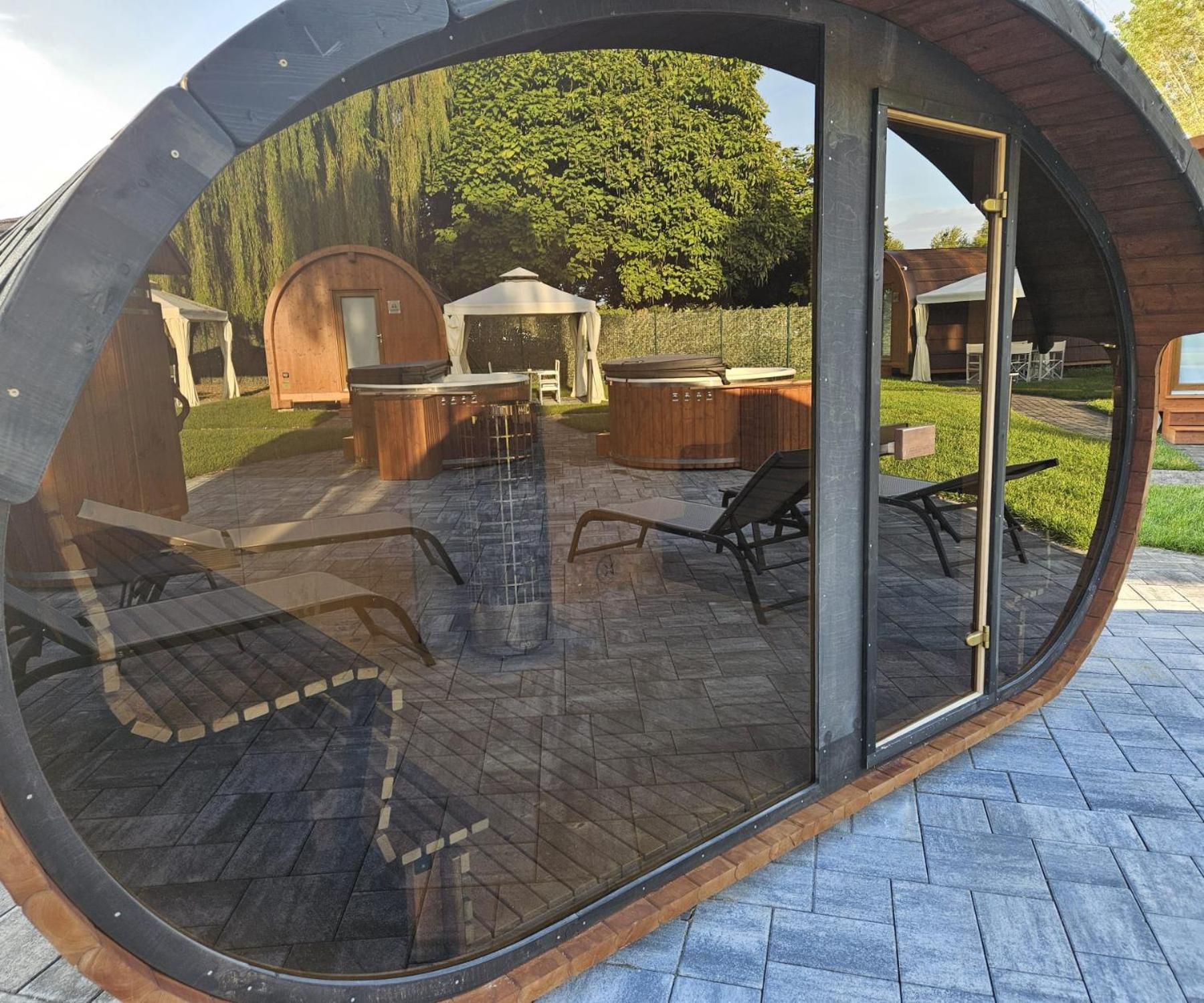 Vicolungo Glamour Lodge & Spa - Free Spa Hot Tub E Sauna Bagian luar foto